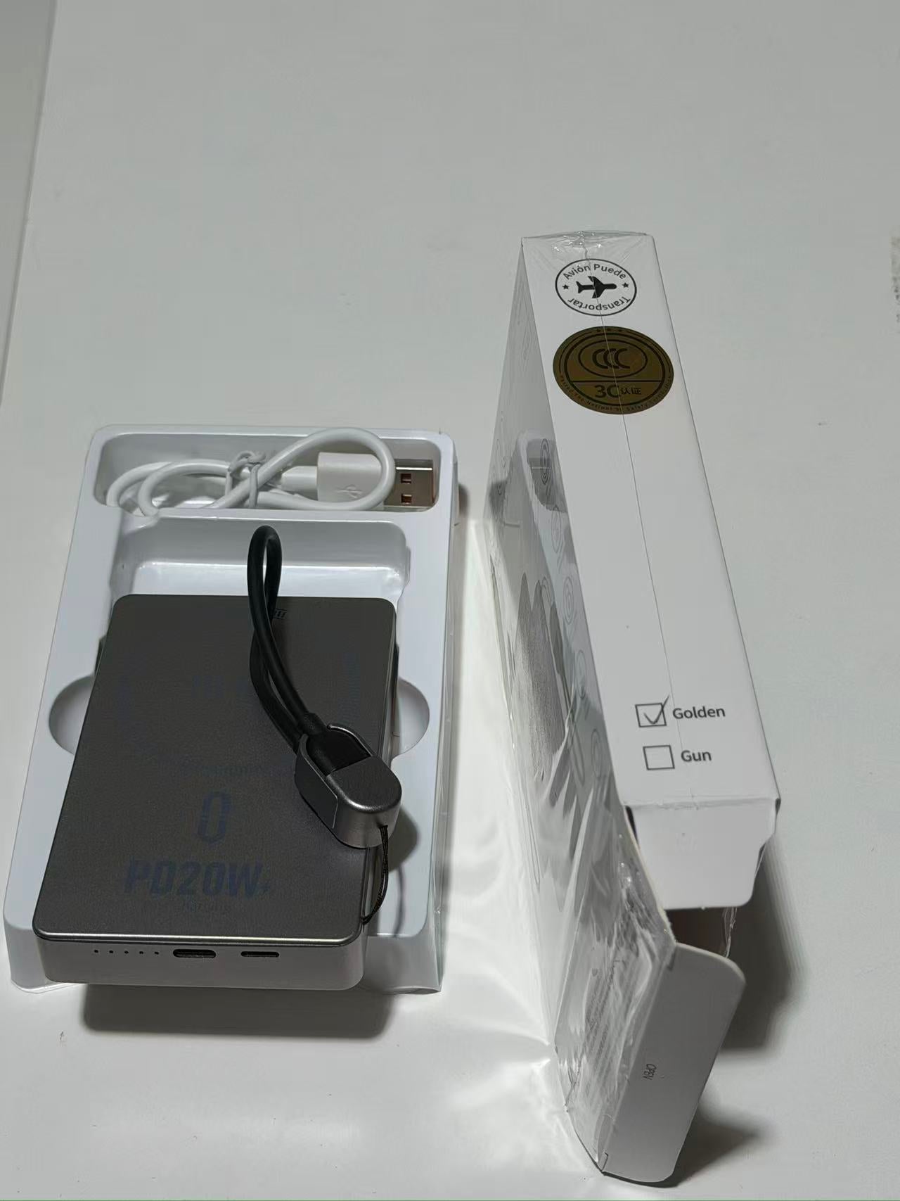 Metal Magnetic Wireless Fast Charging Power Bank (10000mAh, 5000mAh) 金属磁吸式无线快充移动电源（10000mah,5000mah)