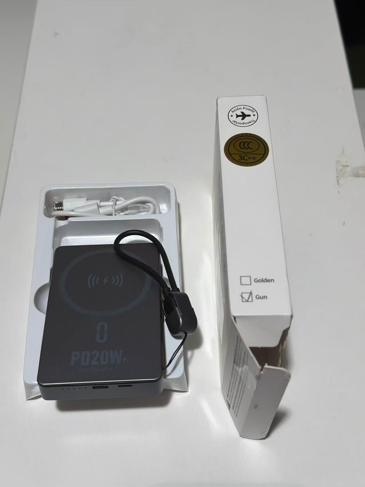 Metal Magnetic Wireless Fast Charging Power Bank (10000mAh, 5000mAh) 金属磁吸式无线快充移动电源（10000mah,5000mah)