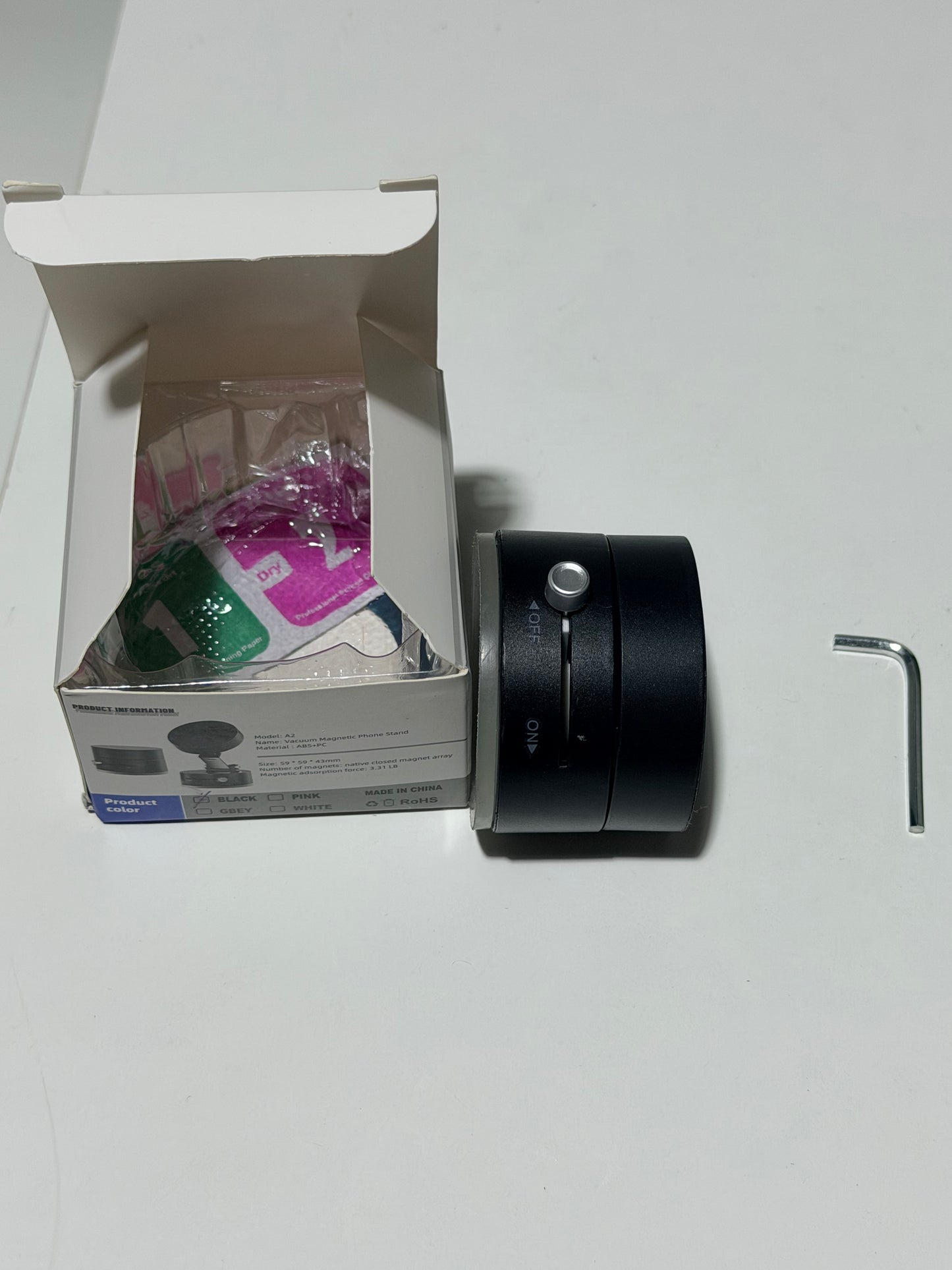 Magnetic Vacuum Suction Phone Stand  真空吸附磁吸手机支架