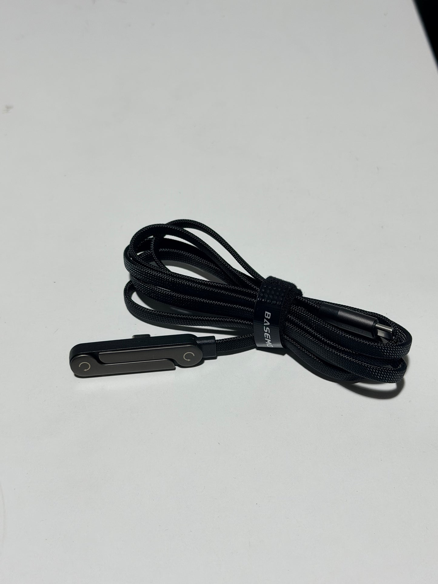 240W Foldable Stand USB-C Fast Charging Cable 240W折叠支架Type-C快充数据线