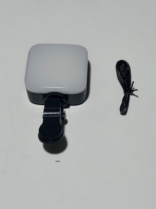 Portable Clip-On Fill Light  便携夹式补光灯