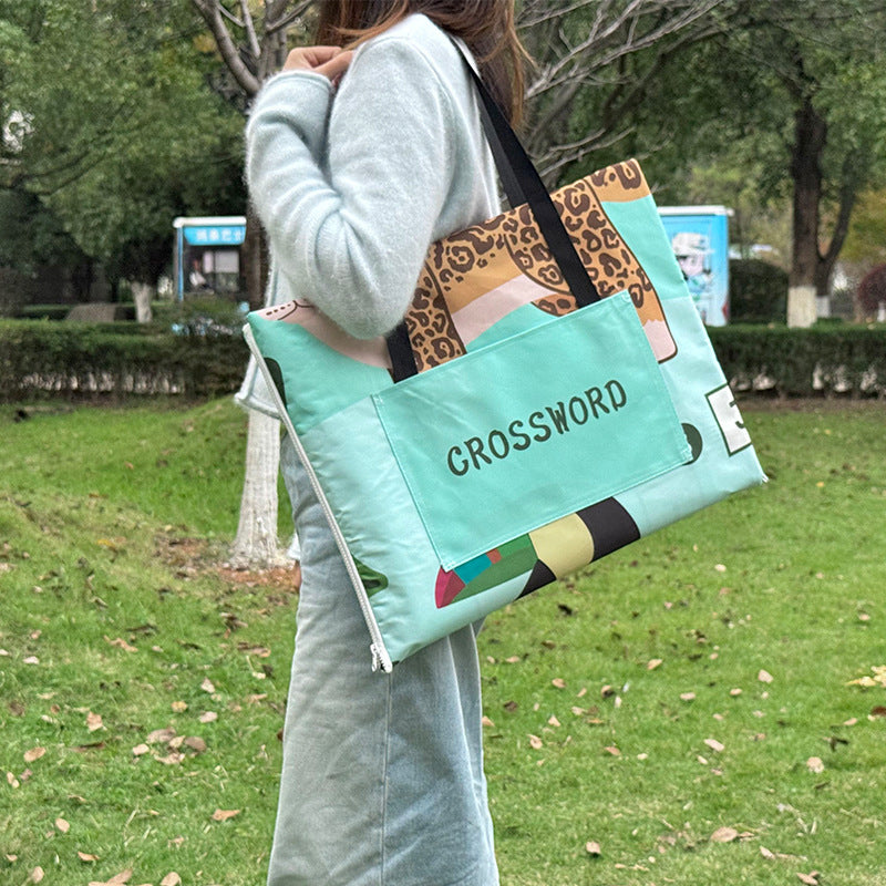 （Overseas Products）Portable Thickened Waterproof Foldable Picnic Mat Backpack（境外商品）加厚防潮折叠背包野餐垫